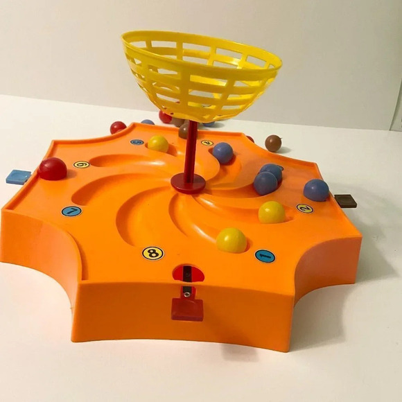 Vintage 1970s Bucket Ball Game Marx Toys  Missing 1 Ball - Picture 10 of 12